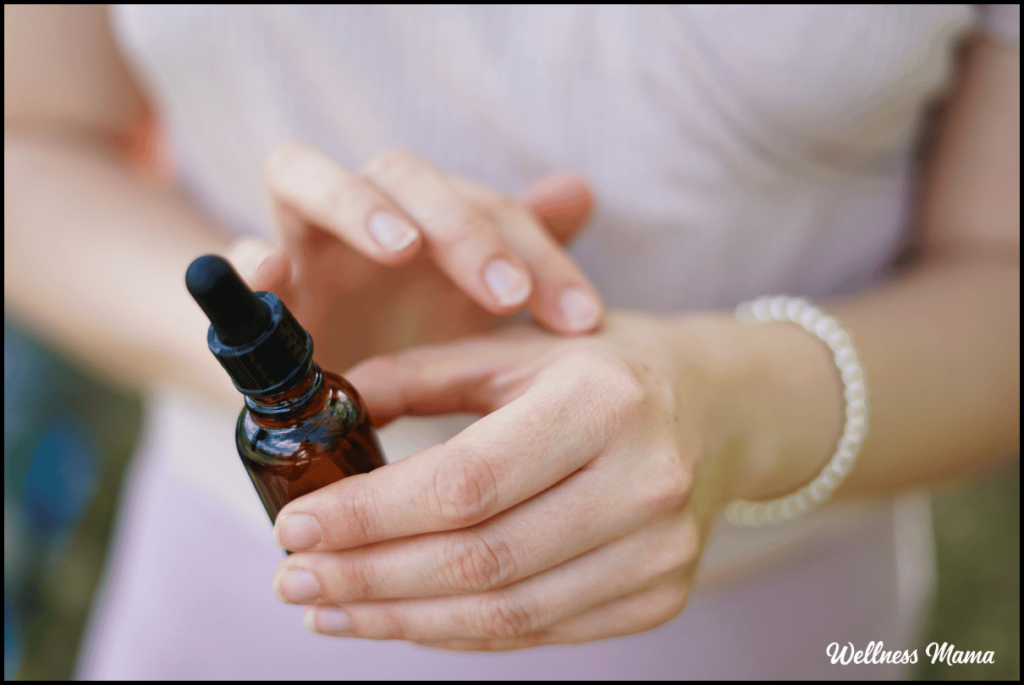 Dit Da Jow Muscle Liniment: Ancient Formula for Powerful Pain Relief